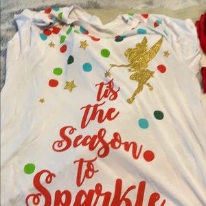 Women’s short sleeved holiday shirt